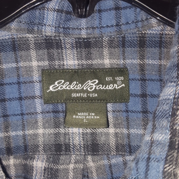 Men's Eddie Bauer Plaid Blue Long Sleeved Shirt - Picture 3 of 5